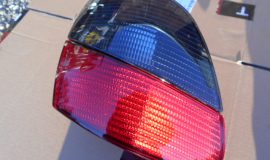 Zadné ľavé svetlo na Peugeot 406 Kombi
